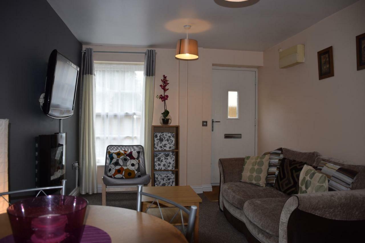 8 York Mews Apartment Шептън Малет Екстериор снимка